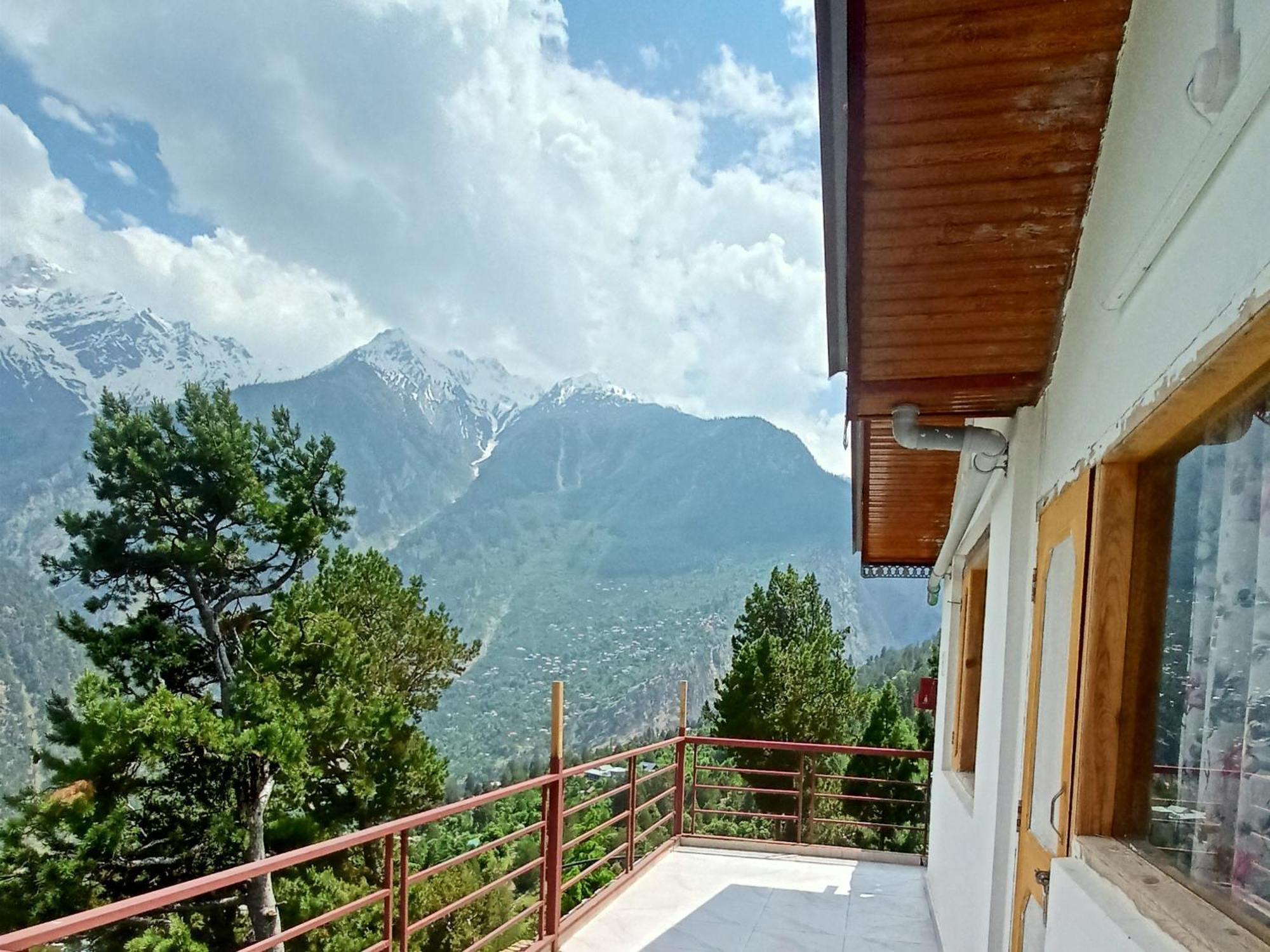 The Shudarang Inn Kalpa Eksteriør billede