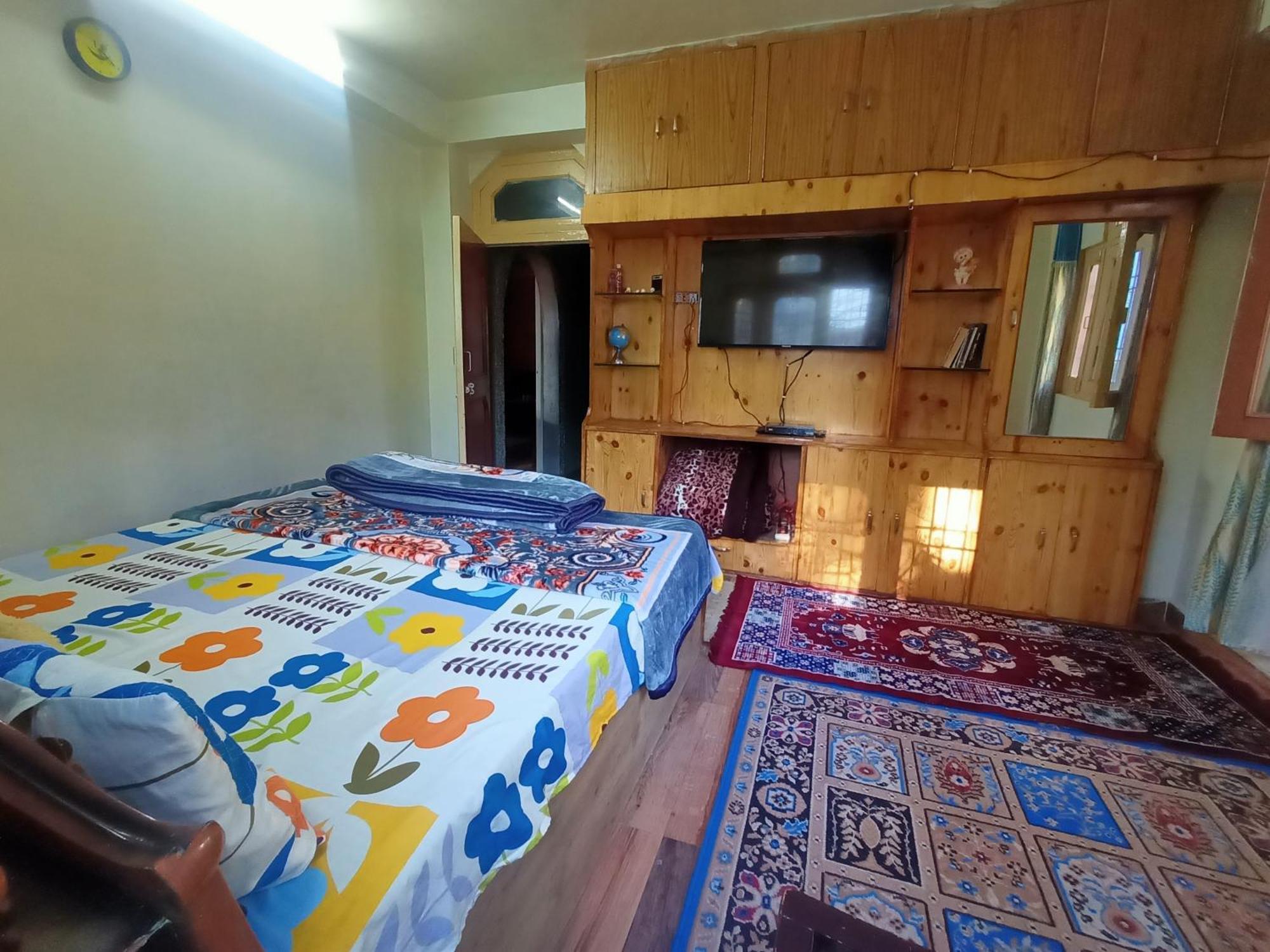 The Shudarang Inn Kalpa Eksteriør billede